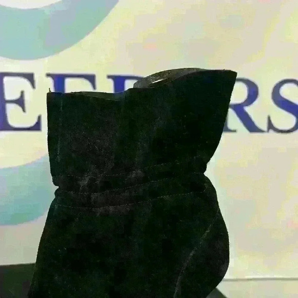 Nine West women’s bootie heels, size 8 medium - Picture 2 of 8